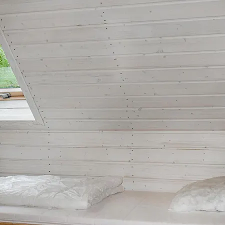 Дом отдыха Awesome In With Wifi