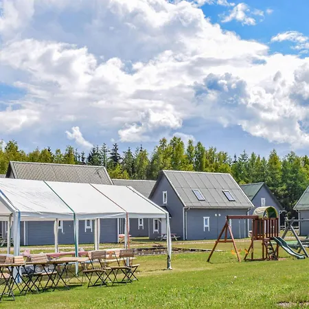 Gorgeous In With Kitchen Holiday home *