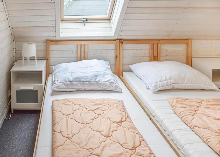 Awesome In With Wifi 別荘 レバル