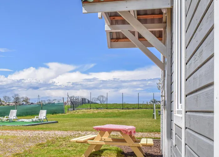 Awesome In With Wifi 別荘 レバル